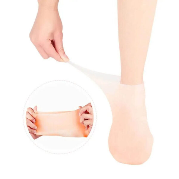 Exfoliating silicone gel socks for foot care